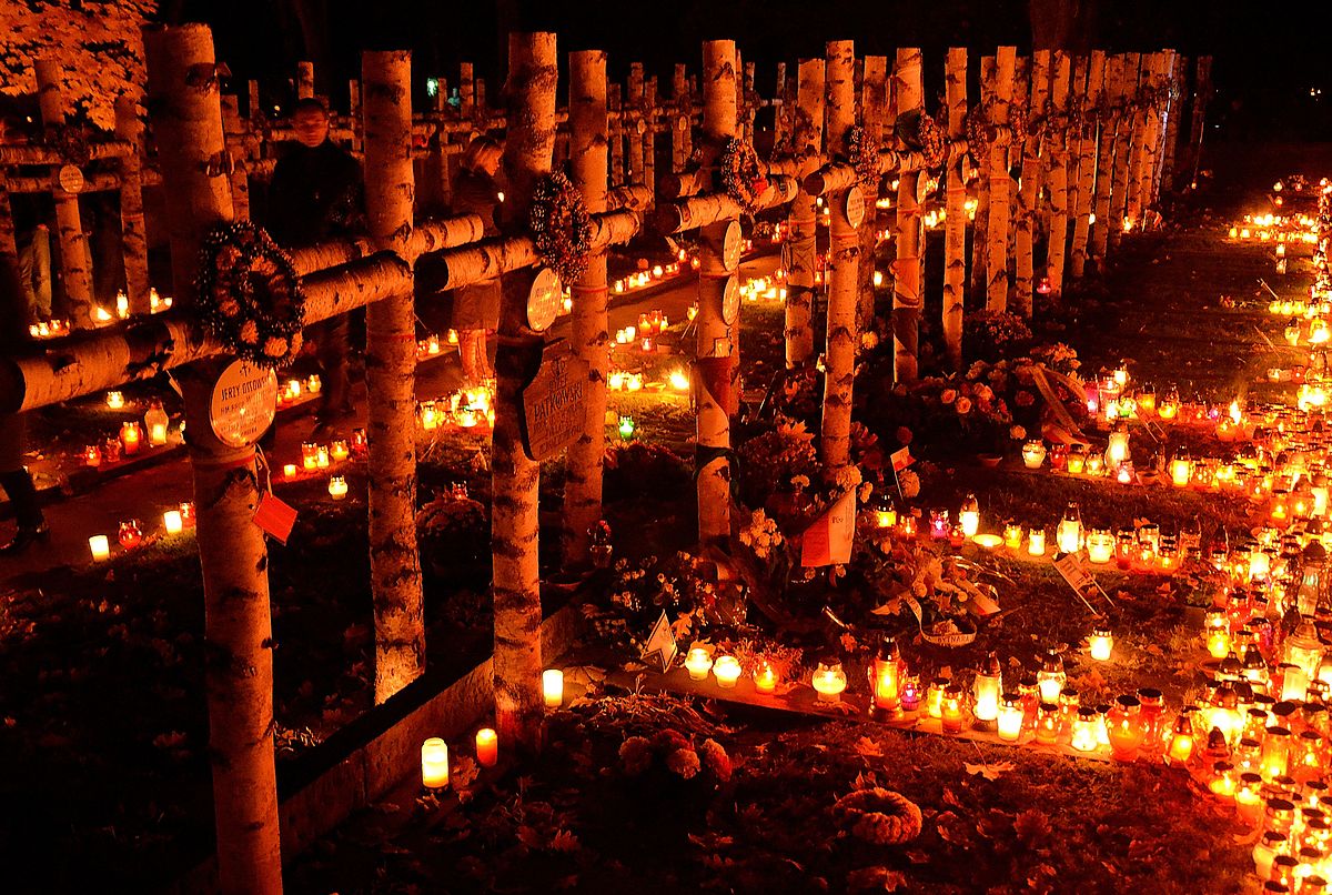 1200px-kwatera_szarych_szeregow_cmentarz_wojskowy_na_powazkach